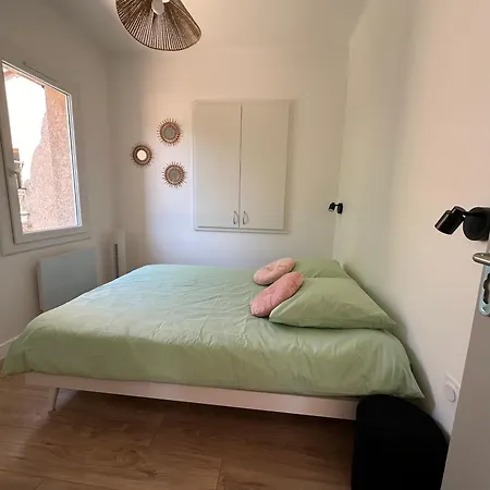 Magnifique T3 Renove Avec Gout Au Coeur Des Vignes Cogolin