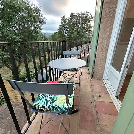 Magnifique T3 Renove Avec Gout Au Coeur Des Vignes Cogolin